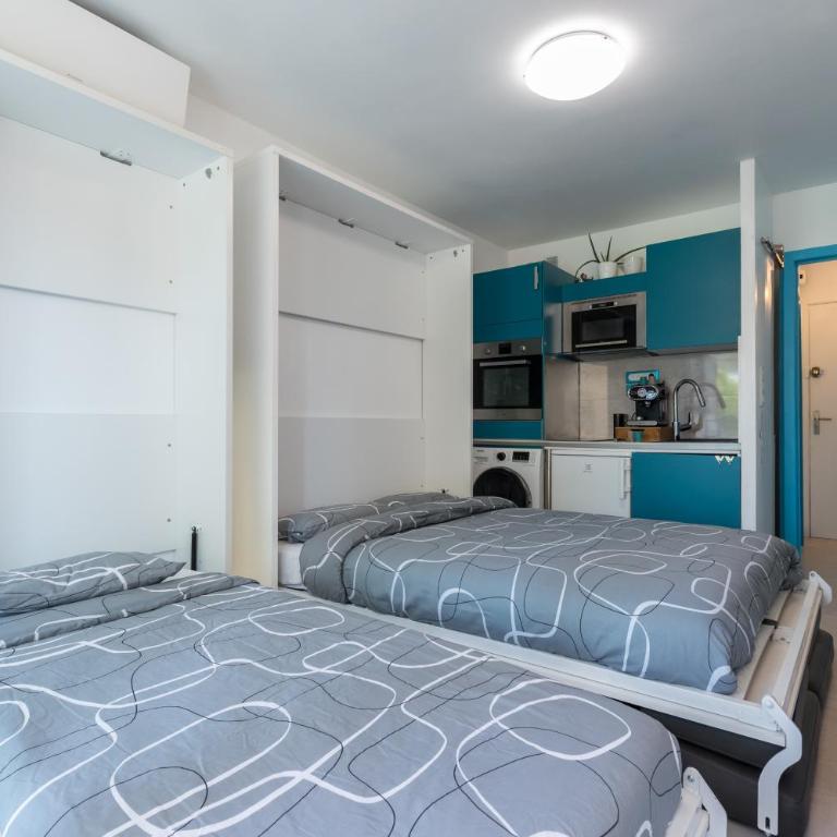 Beautiful studio near sea (free parking) - Appartement - 15