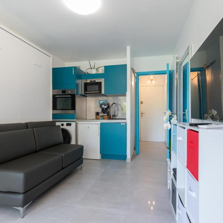 Beautiful studio near sea (free parking) - Appartement - 14
