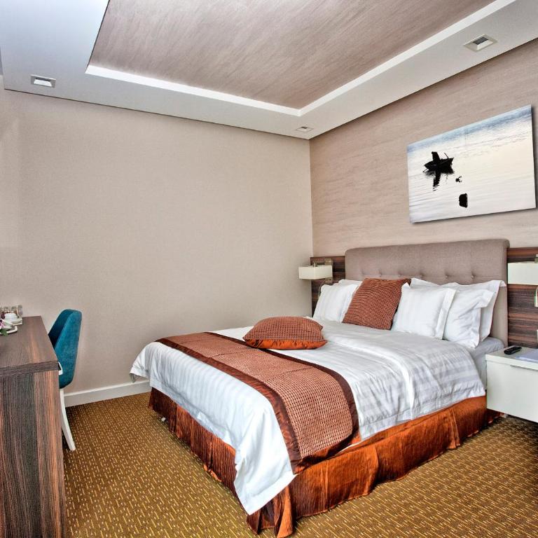 Wellness & Spa Hotel ACD - Comfort Double Room with Balcony - 5