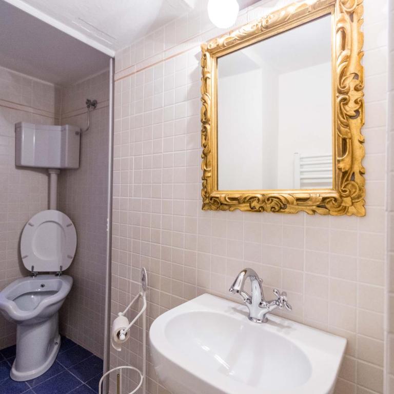 Casa Savonarola Charme - Double Room with Shared Bathroom - 4