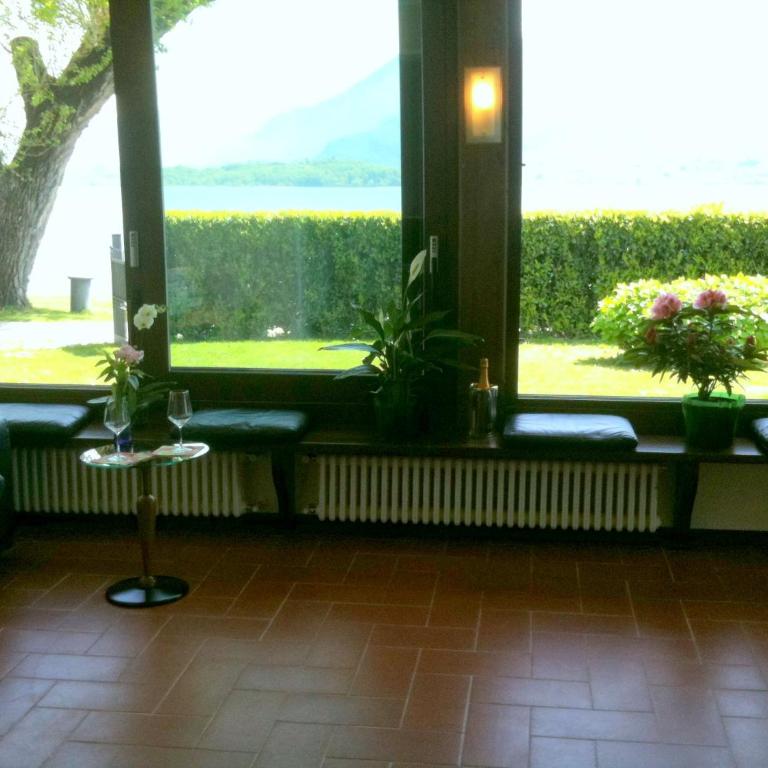 Villa Rita - Appartamento con 3 Camere da Letto e Vista Lago - 58