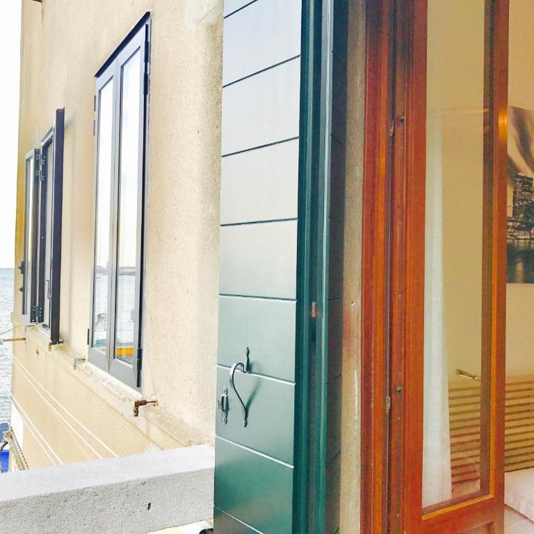 Ca' Monica Panoramic-Canal View, Biennale - Two-Bedroom Apartment with Sea View - 30