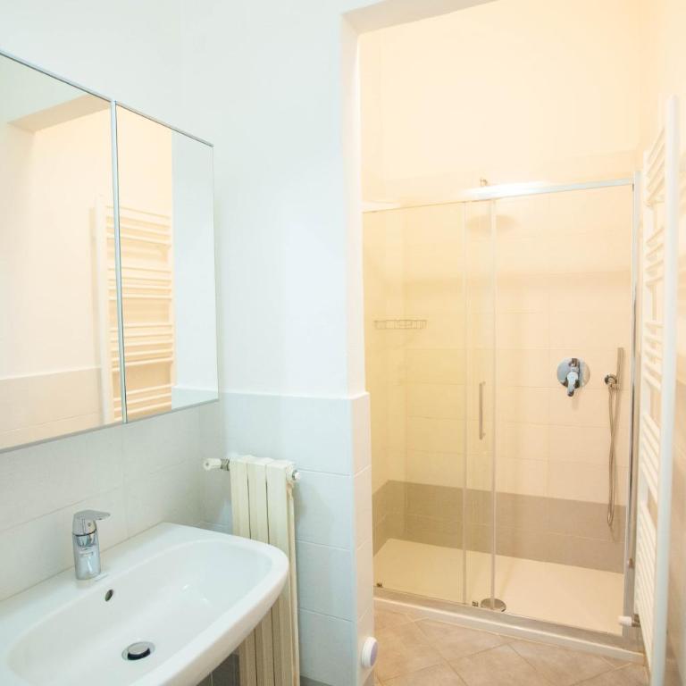 Italianflat - Rentroom 200mt to Arena - Camera Matrimoniale con Bagno Privato Esterno - 3