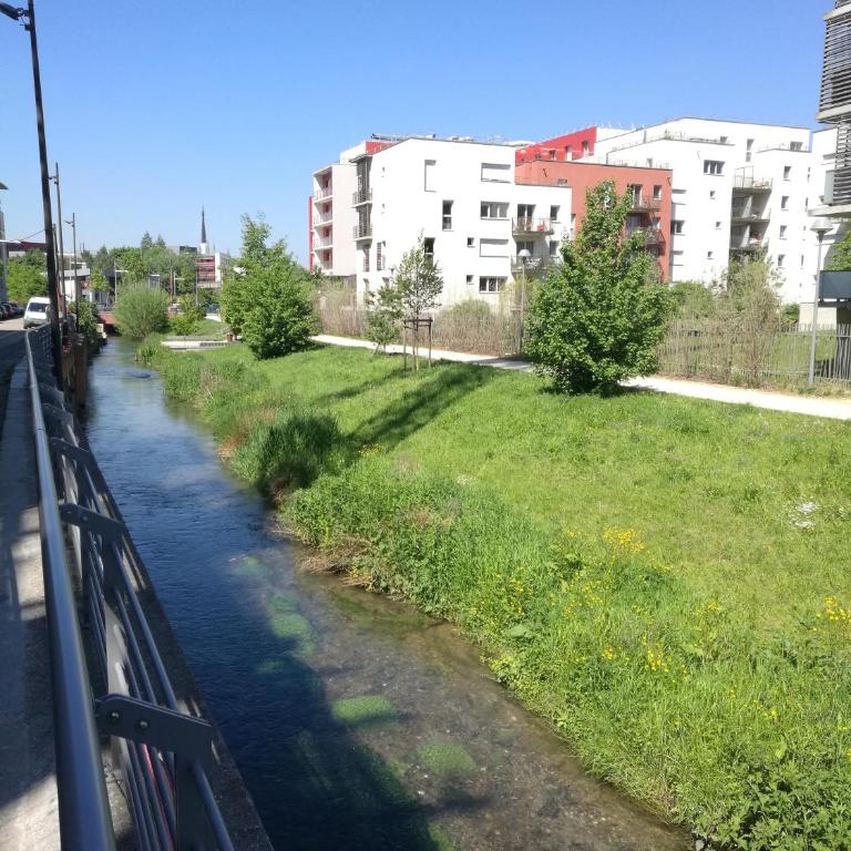 Grand appartement proche CHU - Appartamento con 3 Camere da Letto - 5