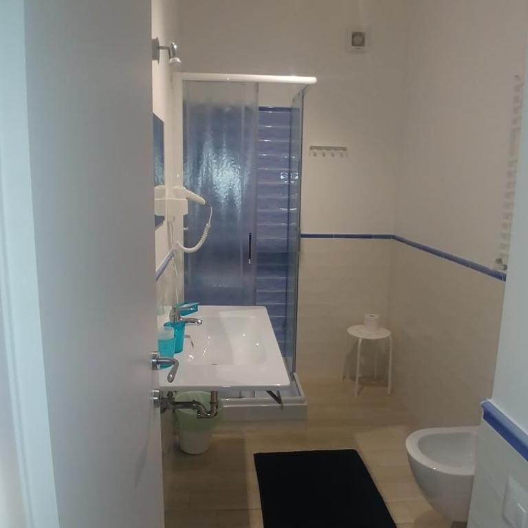 Zefiro - Double Room with Private Bathroom - 3