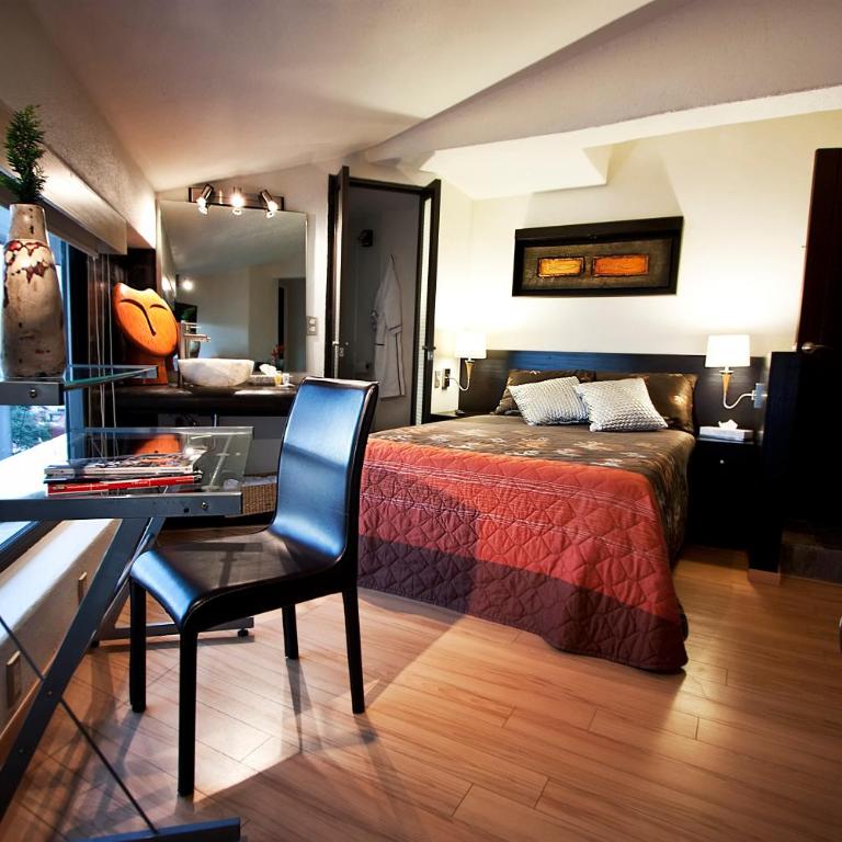 Aztic Hotel and Executive Suites - Junior Suite - 1