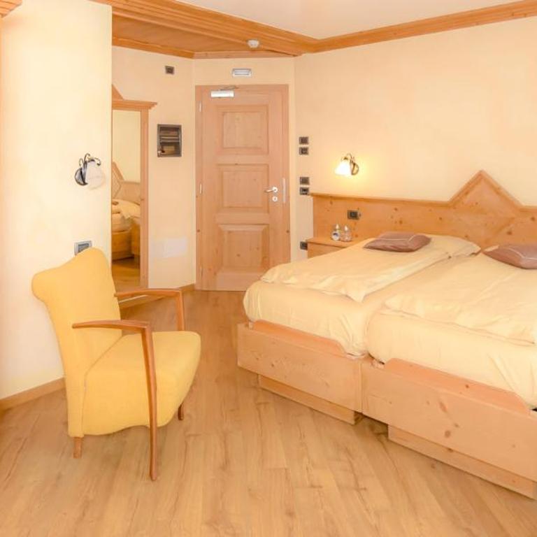 Hotel Capriolo - Camera Tripla Comfort - 4