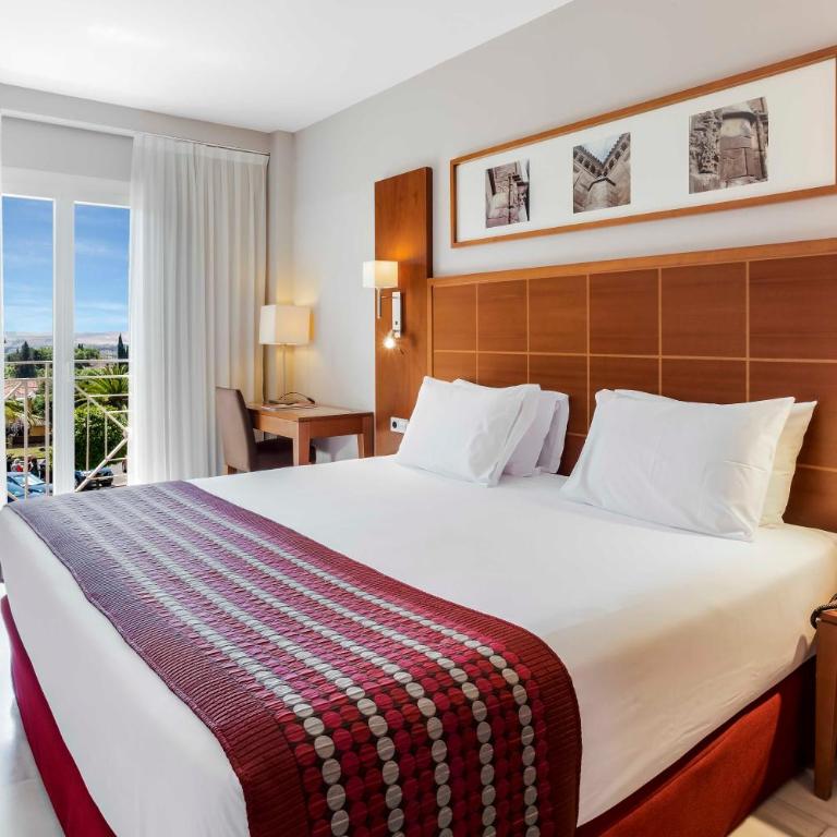 Exe Las Adelfas - Habitación con cama grande - 1