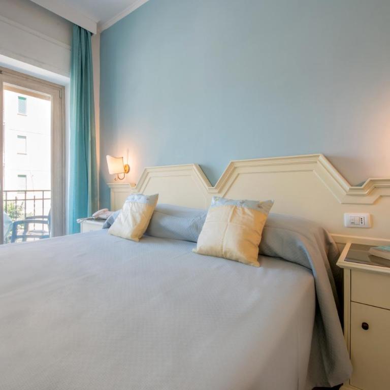 Hotel Ascot Sorrento - Camera Matrimoniale/Doppia con Letti Singoli con Balcone - 9
