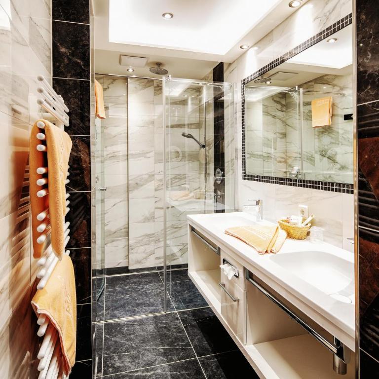 Hotel Neuhintertux 4 Sterne superior - Deluxe Doppelzimmer - 3