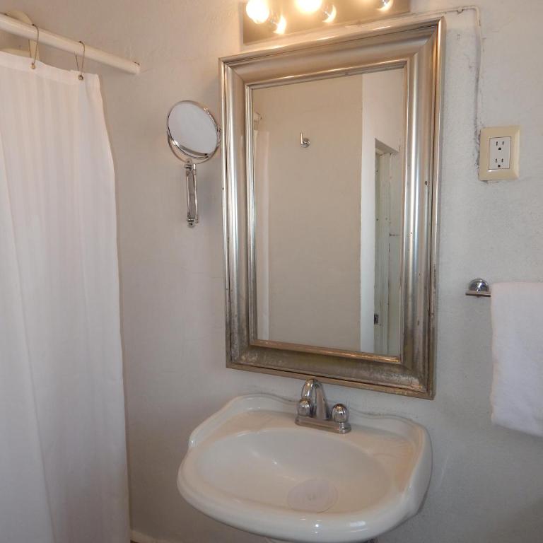 Suites Santo Domingo - Estudio Deluxe - 5