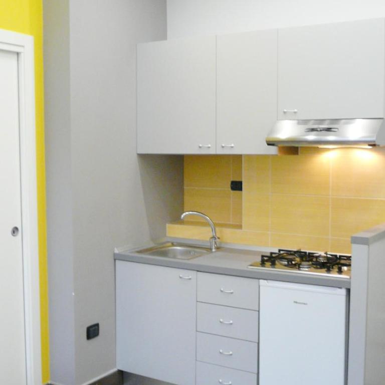 Centro Storico - Fermata MONTESANTO - Suite Familiare con Balcone - 5