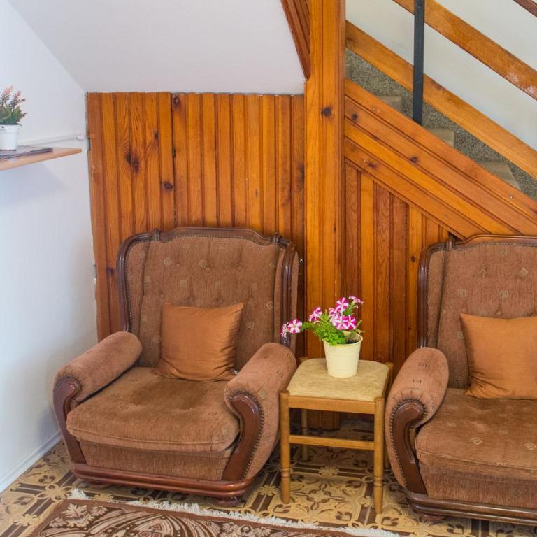 Guest House Agava - Six-Bedroom House - 16