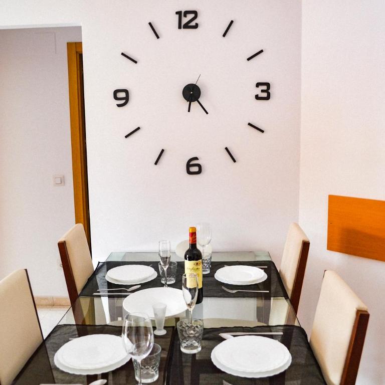 Classy Apartments - Apartamento Deluxe - Avenida de Miguel Hernández, 44 - 10