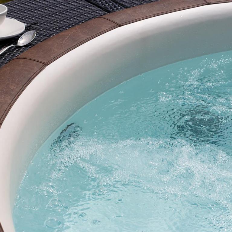Landschützer's Country Suites - Deluxe Suite mit Whirlpool-Badewanne - 14