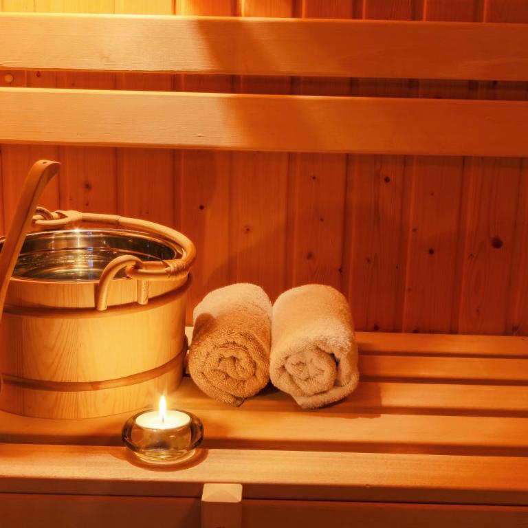 Landschützer's Country Suites - Deluxe Suite mit Whirlpool-Badewanne - 3