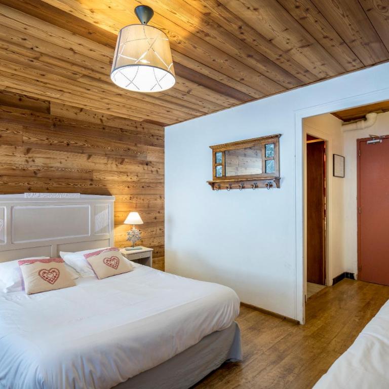 Logis Hôtel Restaurant U'Fredy - Chambre Triple avec Balcon - 2