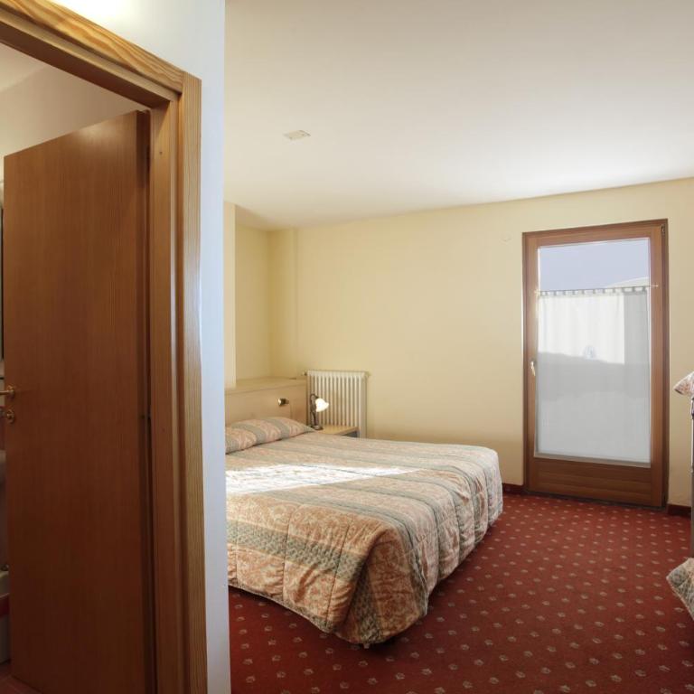 Hotel Delle Alpi - Camera Comfort Matrimoniale/Doppia con Letti Singoli - 1