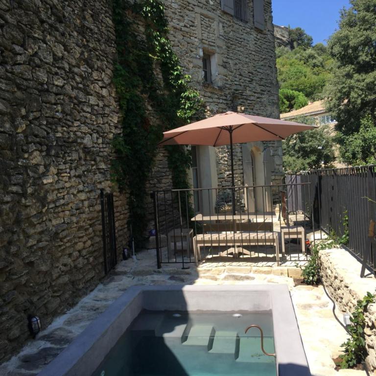 La Calade, maison de village - Ferienhaus - 1