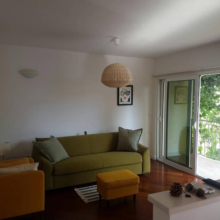Bright Central Apartman - Two-Bedroom Apartment - 6
