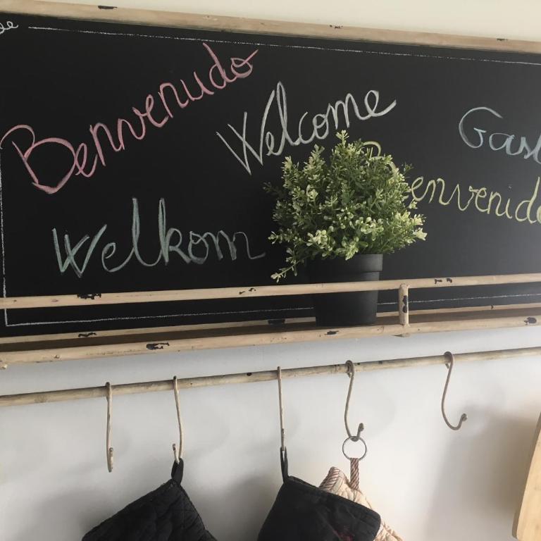 BedinReims elegant green bottle quiet and close to center free parking and wifi free ideal 5 à 9 Adultes - Appartamento Deluxe - 17