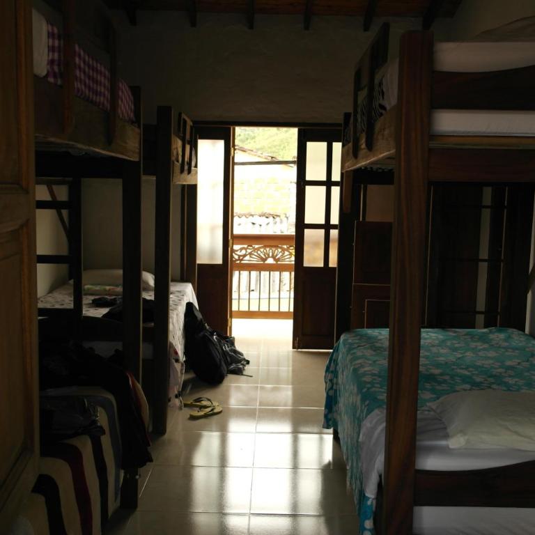 Sergeant Pepper's Hostel - Bunk Bed in Mixed Dormitory Room - 4