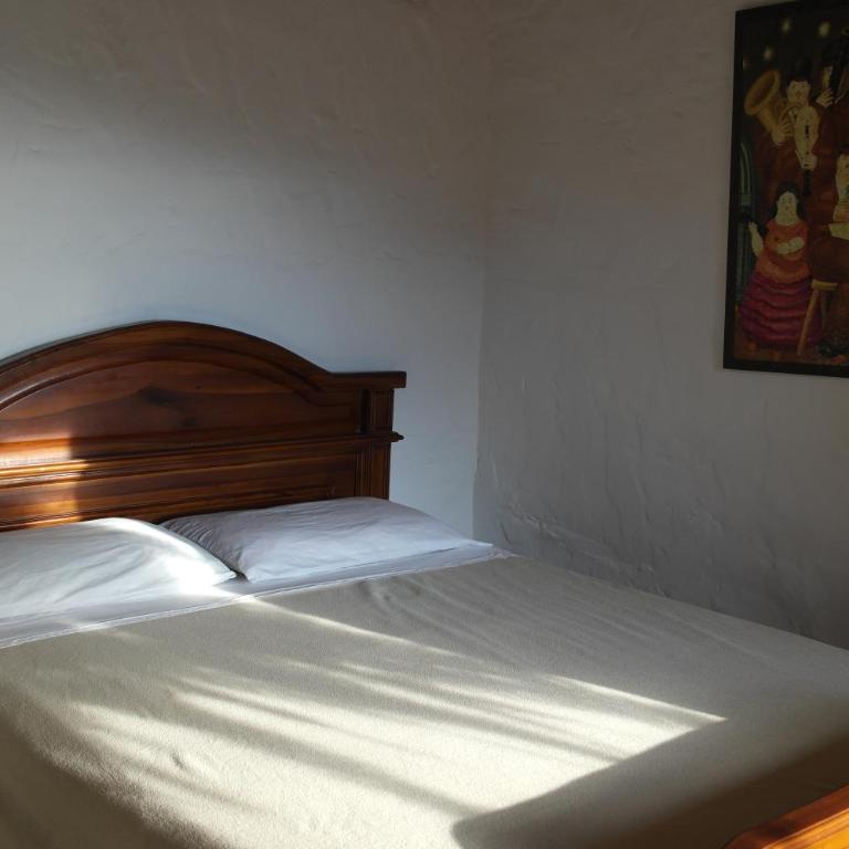 Sergeant Pepper's Hostel - Double Room with Private Bathroom - 1