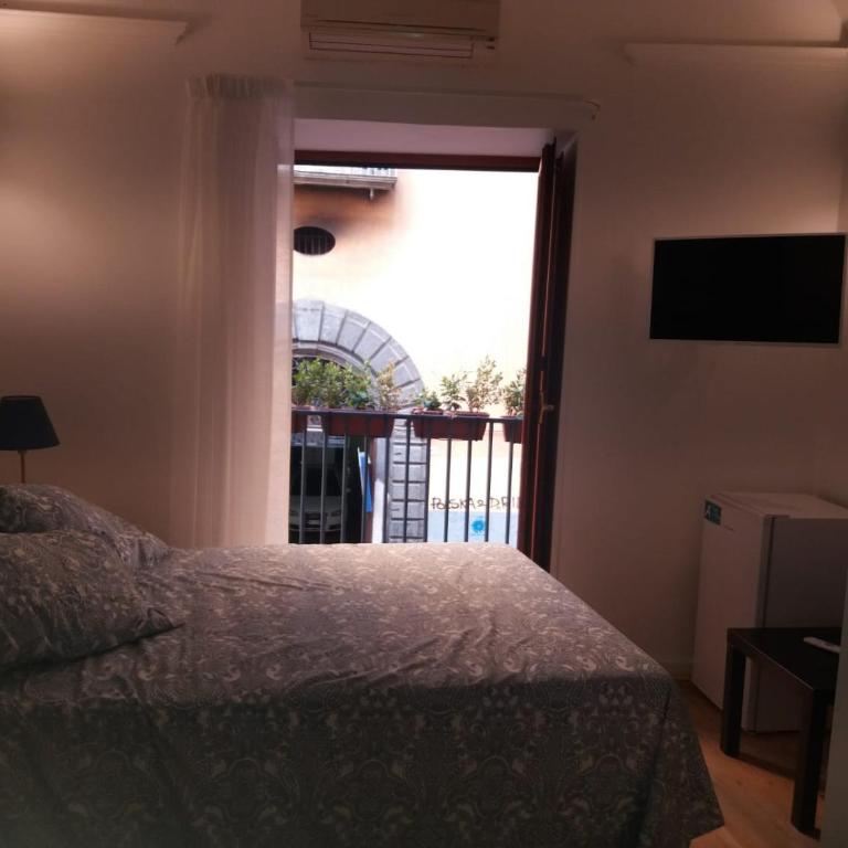 Munaciello Rooms - Camera Doppia con Letti Singoli con Balcone - 9
