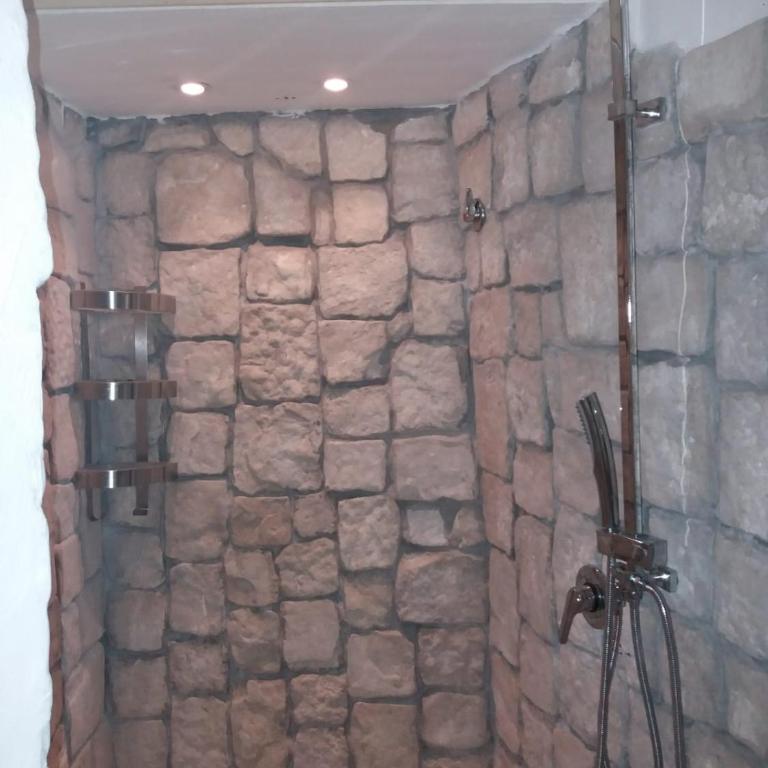 Munaciello Rooms - Camera Quadrupla Luxury - 6