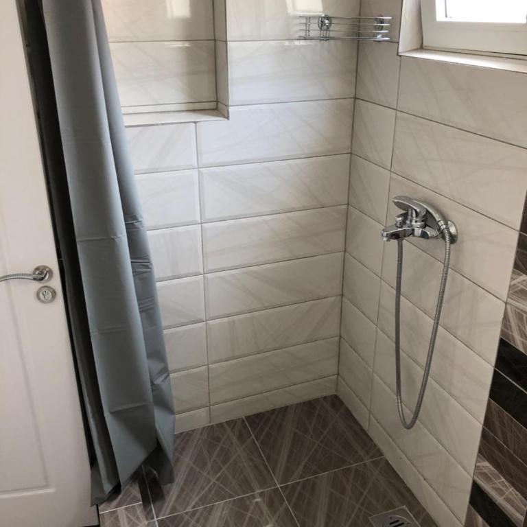 Three Palms Apartments Novakovic - Studio with Balcony - 4