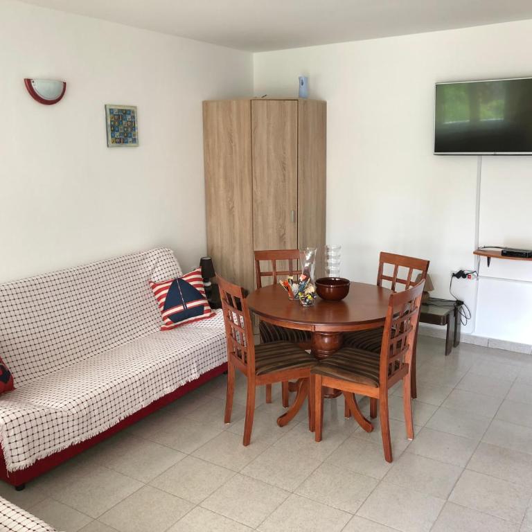 Three Palms Apartments Novakovic - Studio with Balcony - 11