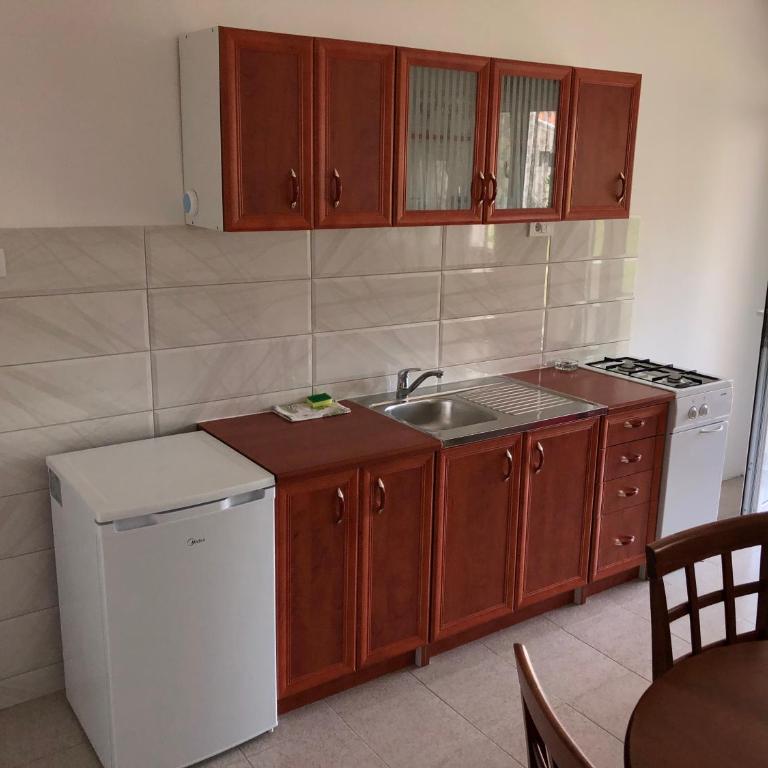 Three Palms Apartments Novakovic - Studio with Balcony - 2