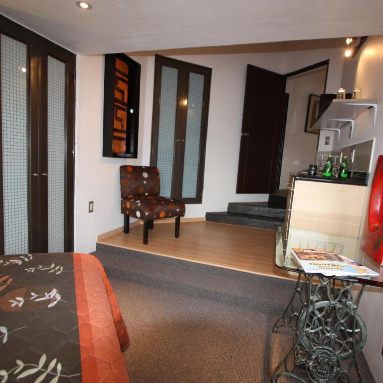 Aztic Hotel and Executive Suites - Junior Suite - 14