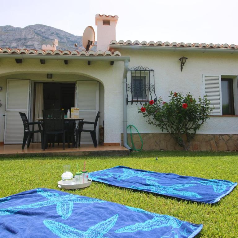 Finca Paris CP by CARLOSFERIEN - Two-Bedroom Holiday Home - 2