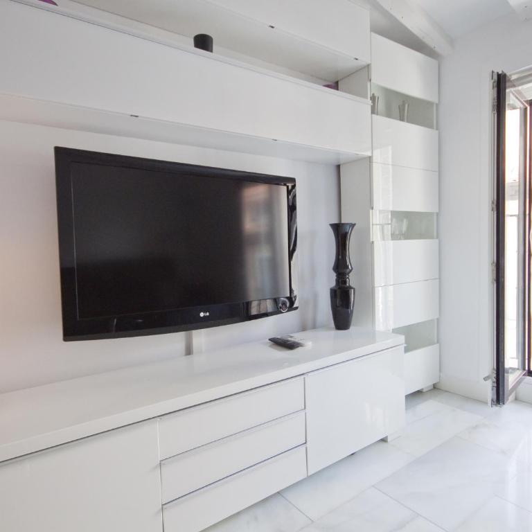 Deluxe en plaza mayor - One-Bedroom Apartment - 3