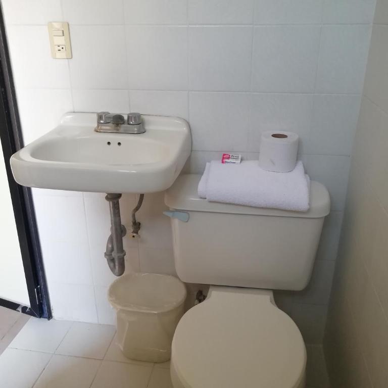 Hotel Cuauhtemoc - Budget Doppelzimmer - 5
