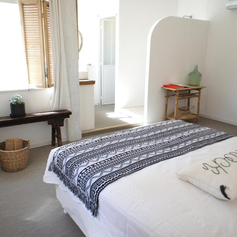 Ze Perfect Place - Vieux Nice - Exceptionnel Appartement - Calme et Terrasse avec vues - Apartment-no lift-5th floor - 25