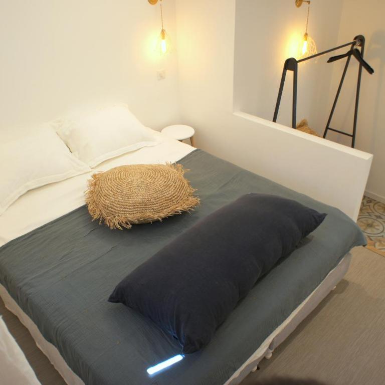 Ze Perfect Place - Vieux Nice - Exceptionnel Appartement - Calme et Terrasse avec vues - Apartment-no lift-5th floor - 34