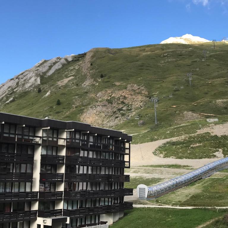 MyHome - Plein Soleil 47 - Studio cabine 4 pax skis aux pieds Val Claret - Apartment - 2