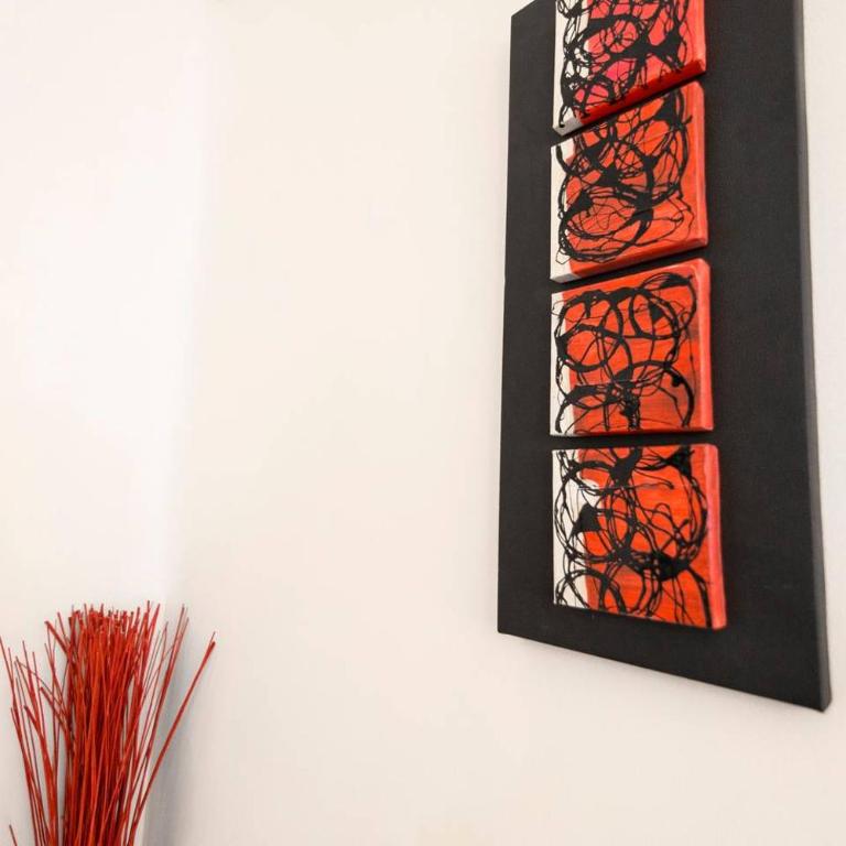 Home & Private Terrace WIFI + AIRCON - Apartment - 6