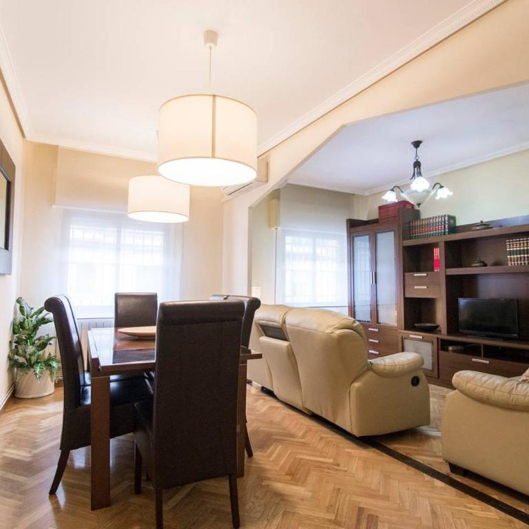 Home & Private Terrace WIFI + AIRCON - Apartment - 19