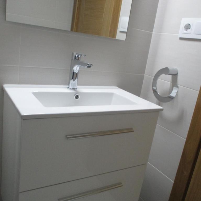 Apartamento recién reformado y climatizado en ubicación inmejorable. - Apartamento - 19