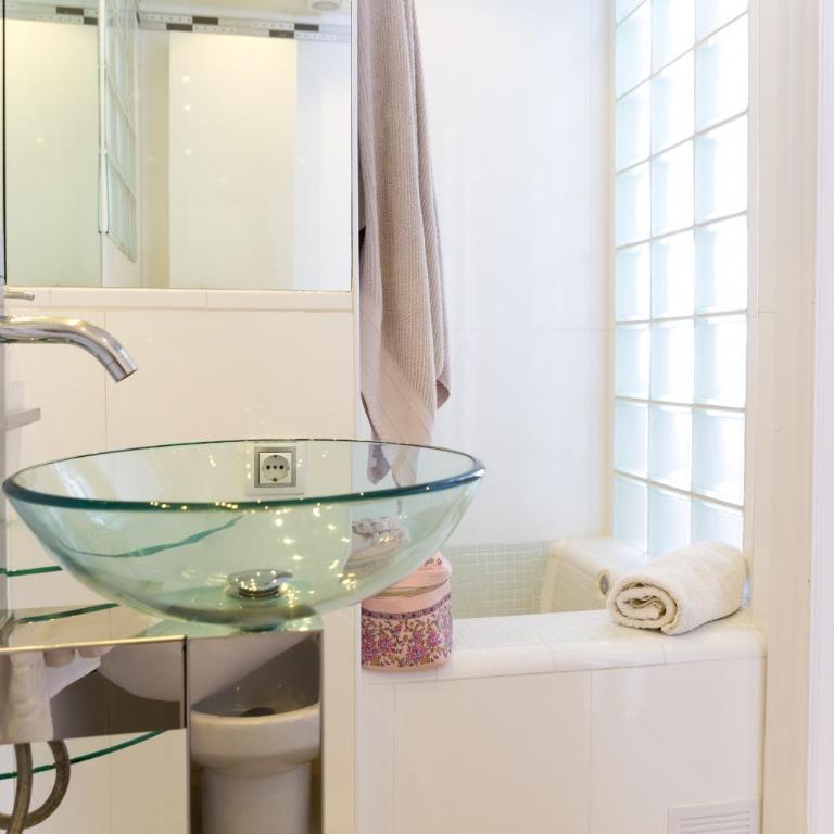 Wonderful Holidays - Three-Bedroom Apartment - 12
