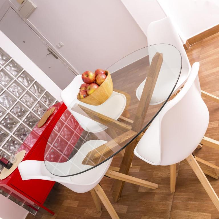 Wonderful Holidays - Three-Bedroom Apartment - 4