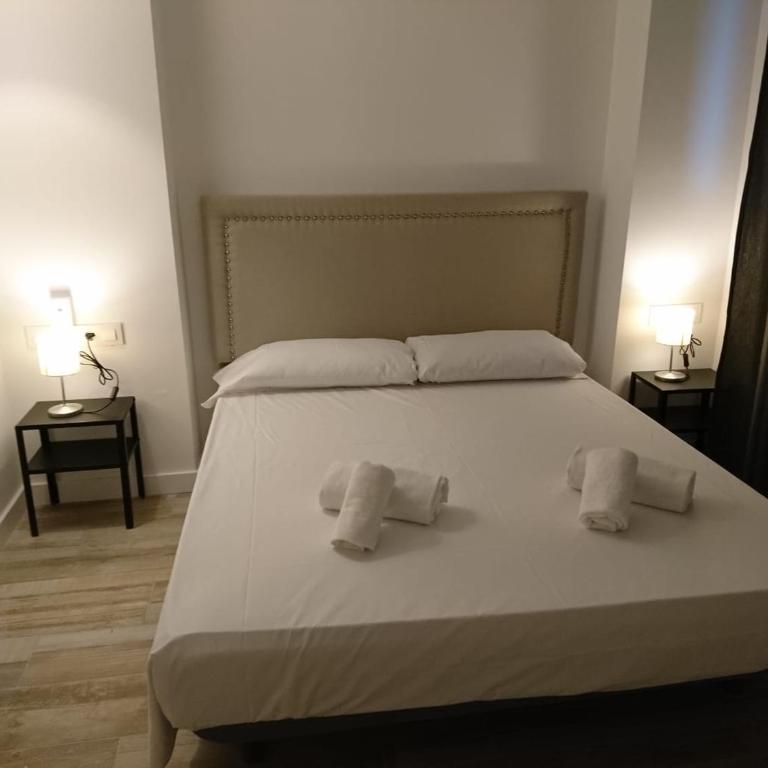 NWT Central Station Apartments - Apartment - 22