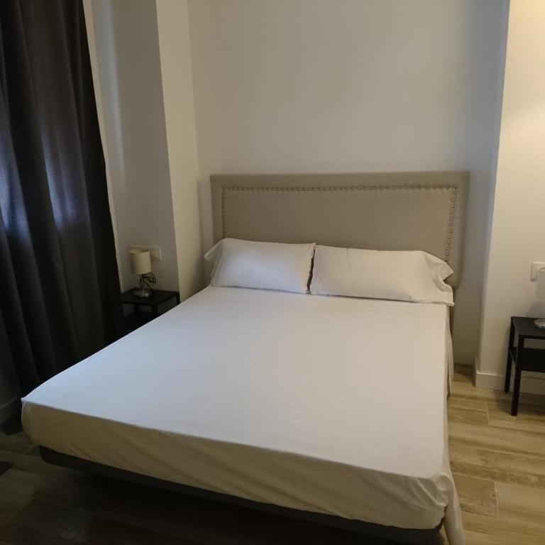 NWT Central Station Apartments - Apartment - 27