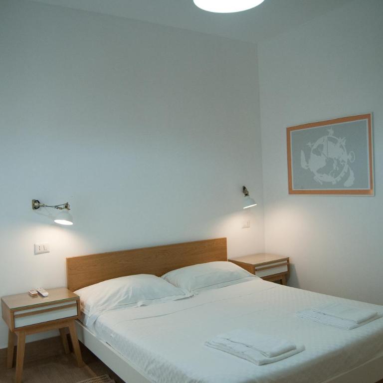 Mediterraneo Guesthouse - Camera Matrimoniale con Balcone e Vista Mare - 15