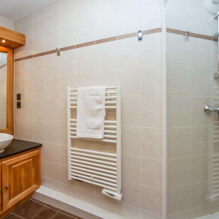 Le Paradis 18 - Chamonix All Year - Two-Bedroom Apartment - 14