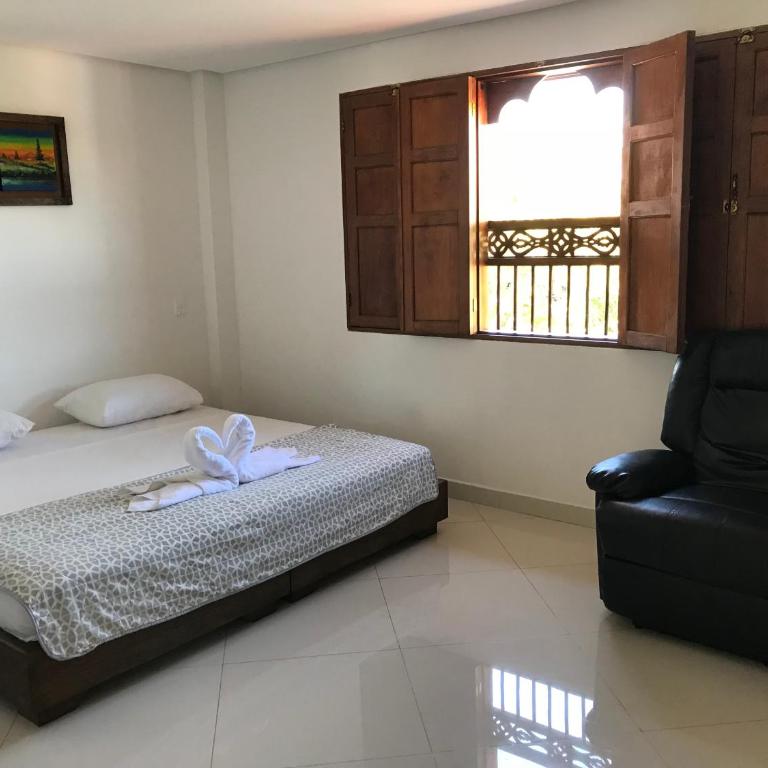 Hotel Bahia Guatape - Family Room - 4