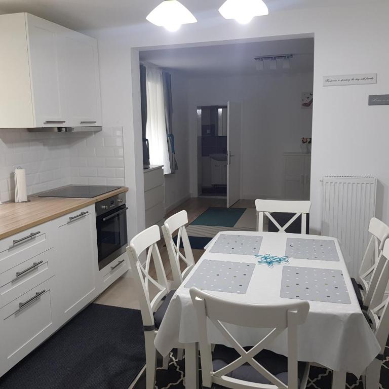 Luxury Apartment - Apartment - 2